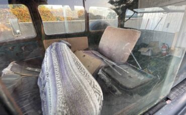 Willys-station-wagon-suv-1951-green-21