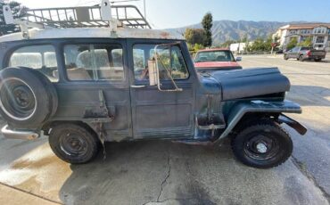 Willys-station-wagon-suv-1951-green-7