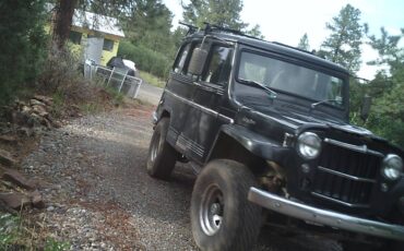 Willys-utility-wagon-1960-grey-5