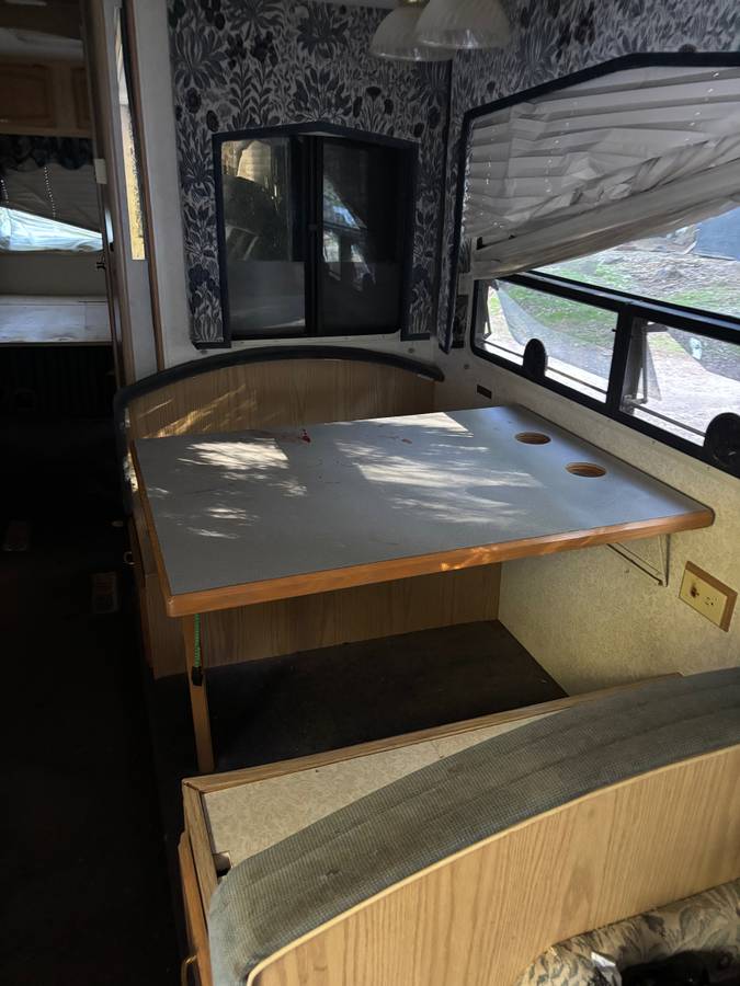 Winnebago-vortex-1996-silver-6