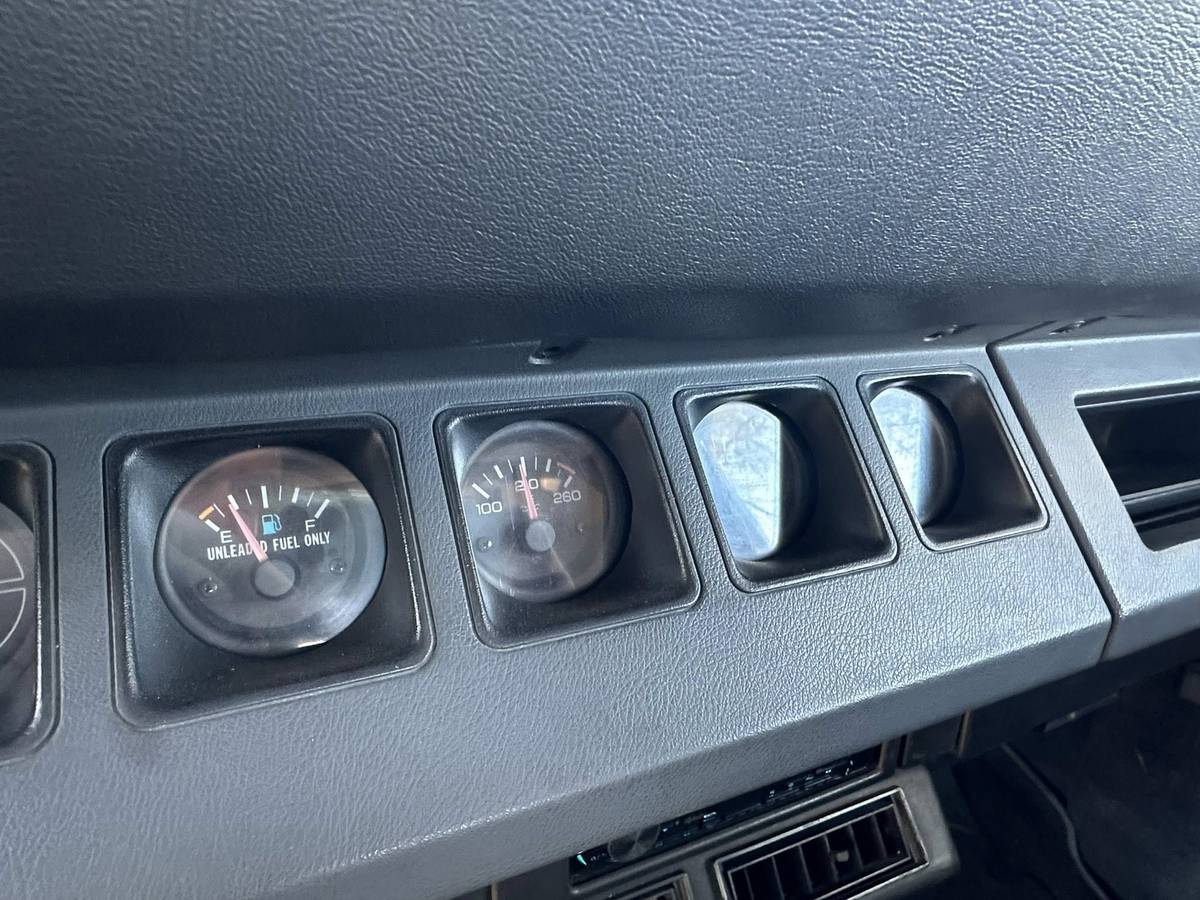 Wrangler-renegade-4.0-1993-white-14