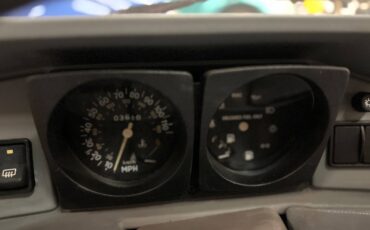 Yugo-1989-Hatchback-11