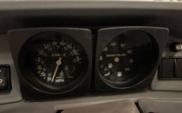 Yugo-1989-Hatchback-12