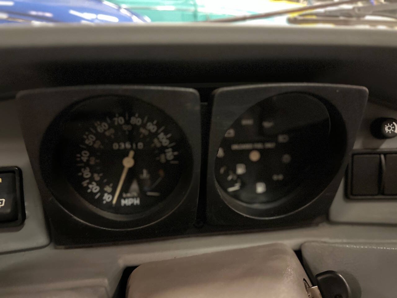 Yugo-1989-Hatchback-12