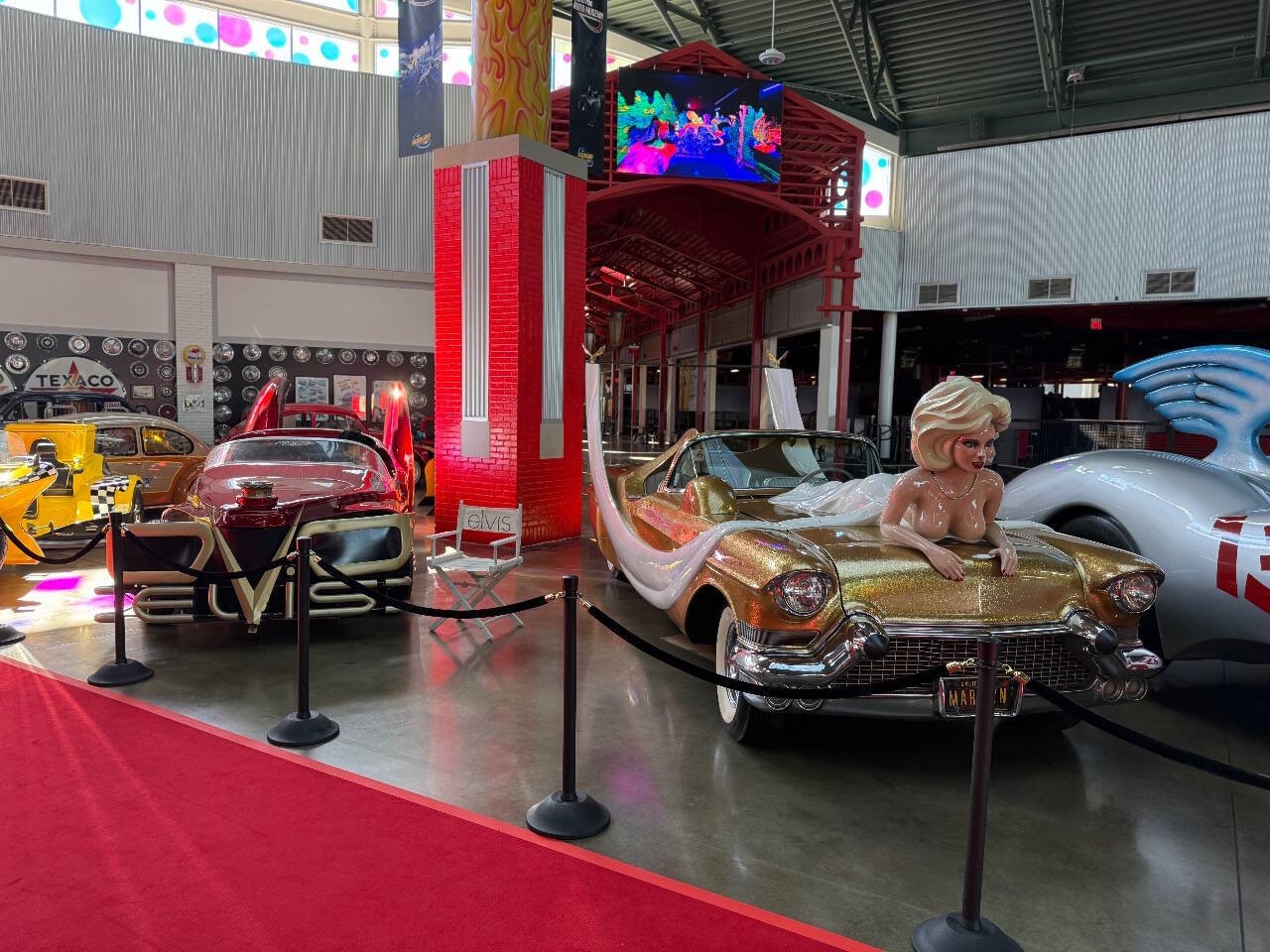 Yugo-1989-Hatchback-22