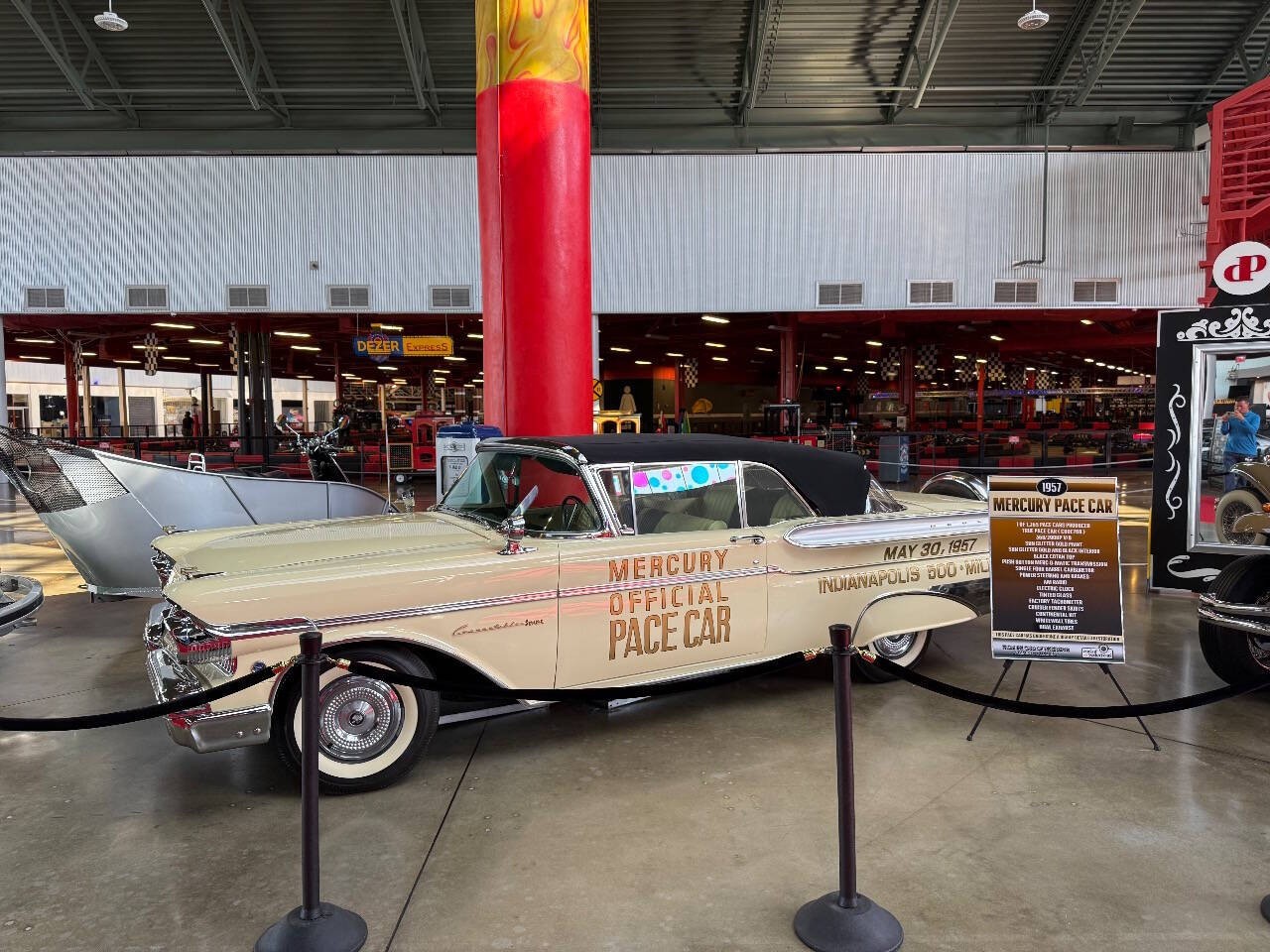 Yugo-1989-Hatchback-23