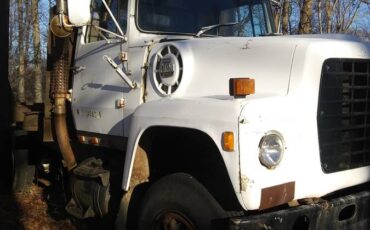 ford-8000-diesel-1982-white-1