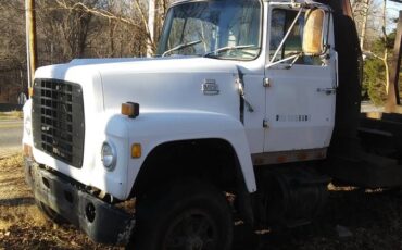 ford-8000-diesel-1982-white