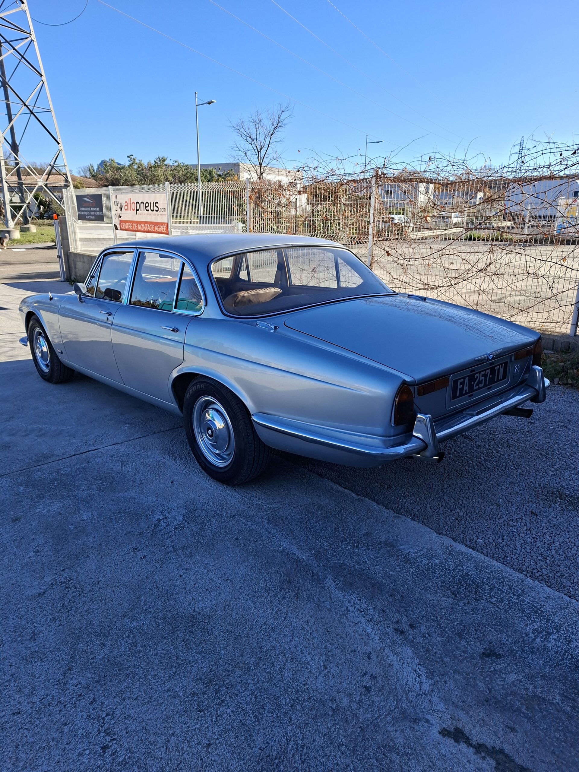 goodtimers-Jaguar-XJ6-1969-2