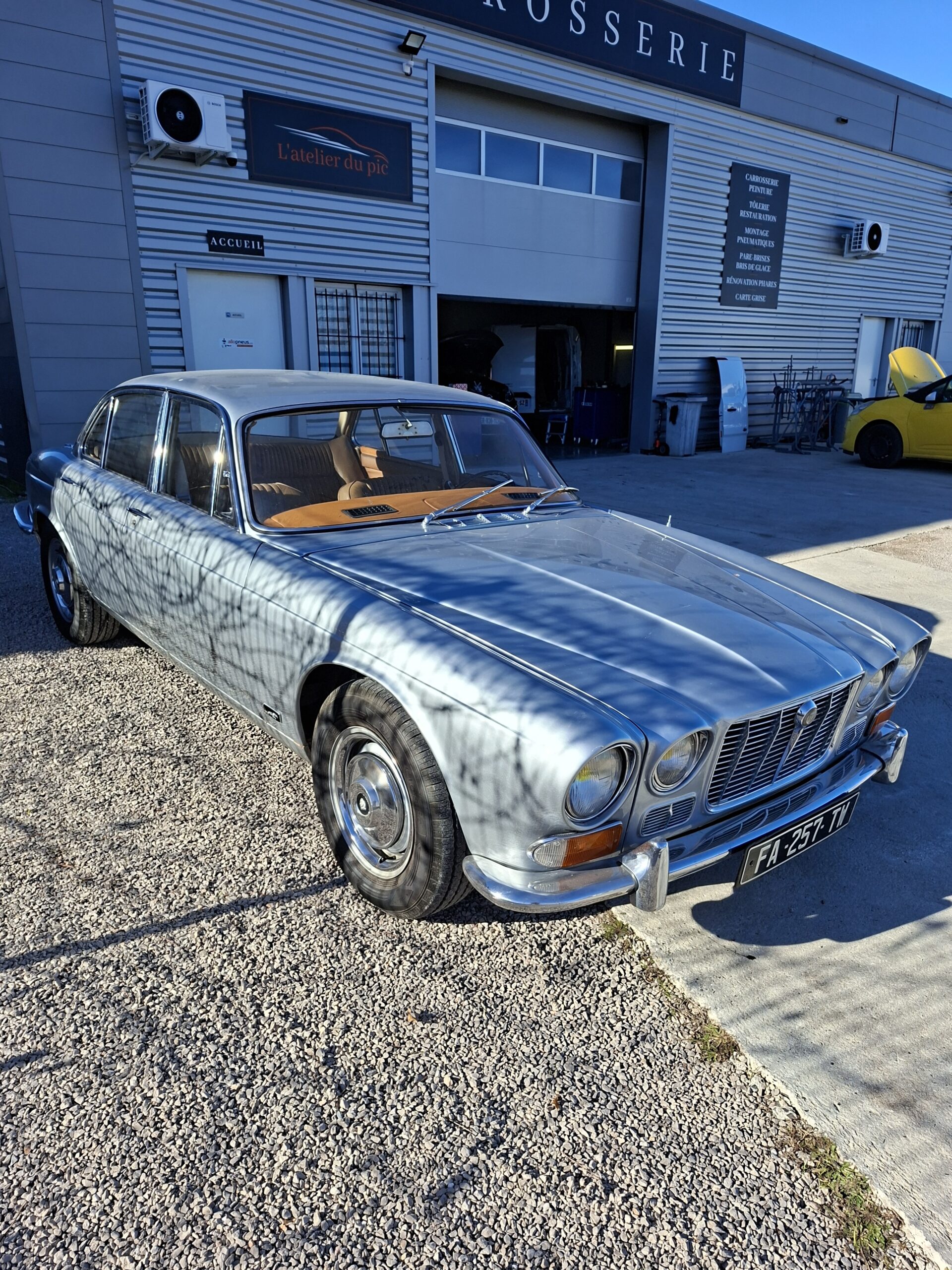 goodtimers-Jaguar-XJ6-1969