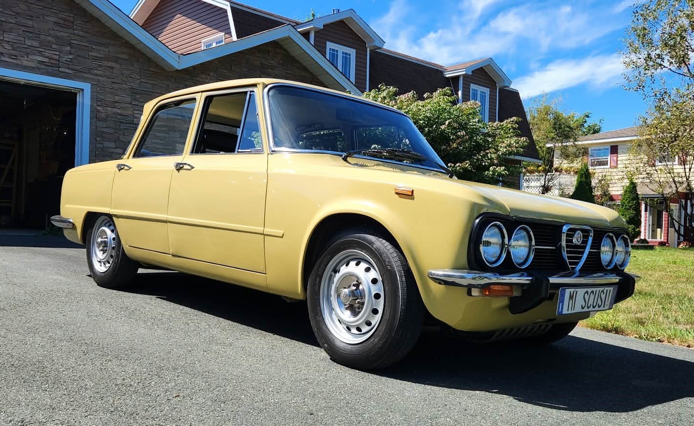 Alfa Romeo Giulia 1975 Sedan