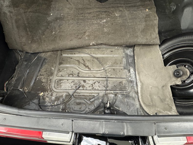 Buick-Regal-1987-Black-Gray-41