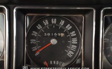 Buick-Skylark-1972-Fire-Red-White-38