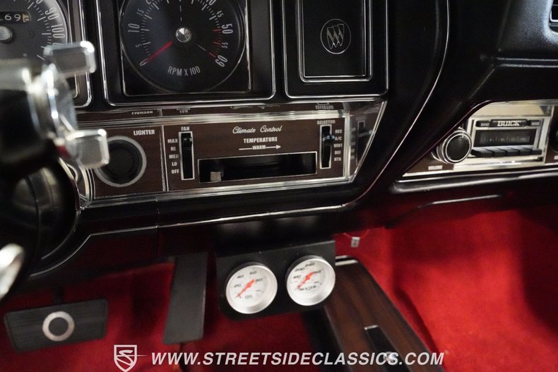 Buick-Skylark-1972-Fire-Red-White-40