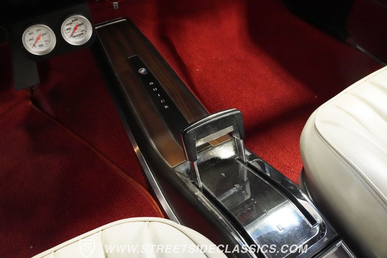 Buick-Skylark-1972-Fire-Red-White-41