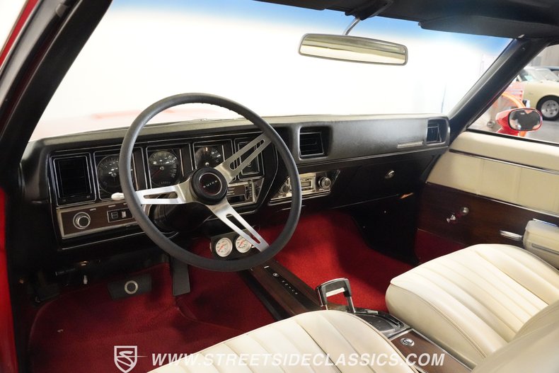 Buick-Skylark-1972-Fire-Red-White-6