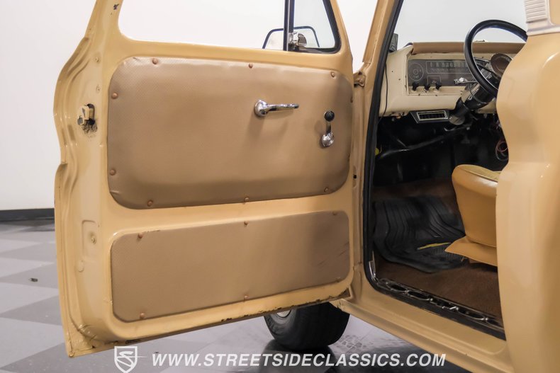Chevrolet-C10-1966-Tan-Tan-32