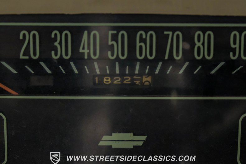 Chevrolet-C10-1966-Tan-Tan-37