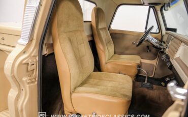 Chevrolet-C10-1966-Tan-Tan-44