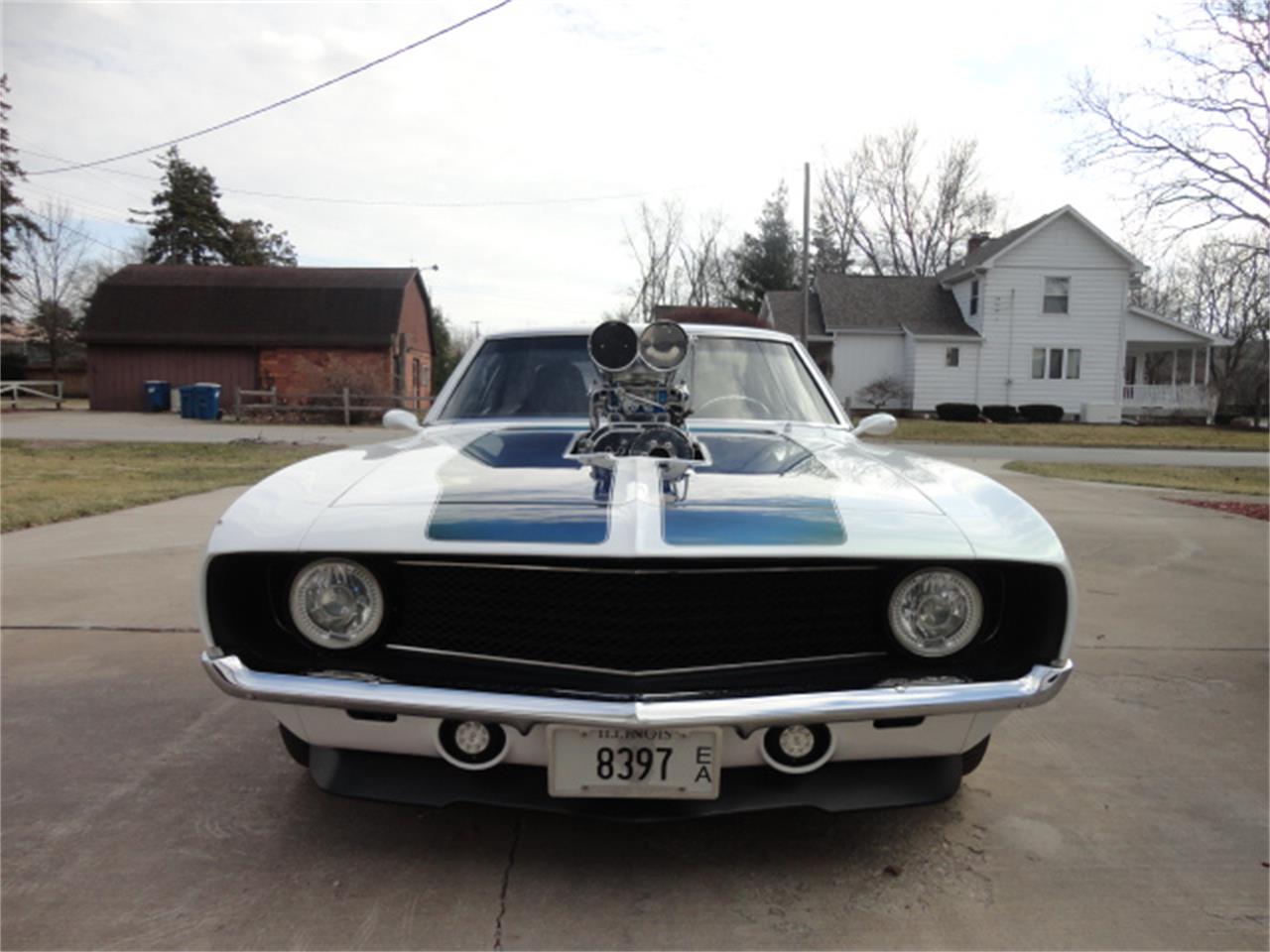 Chevrolet-Camaro-1969-White-Pearl-Black