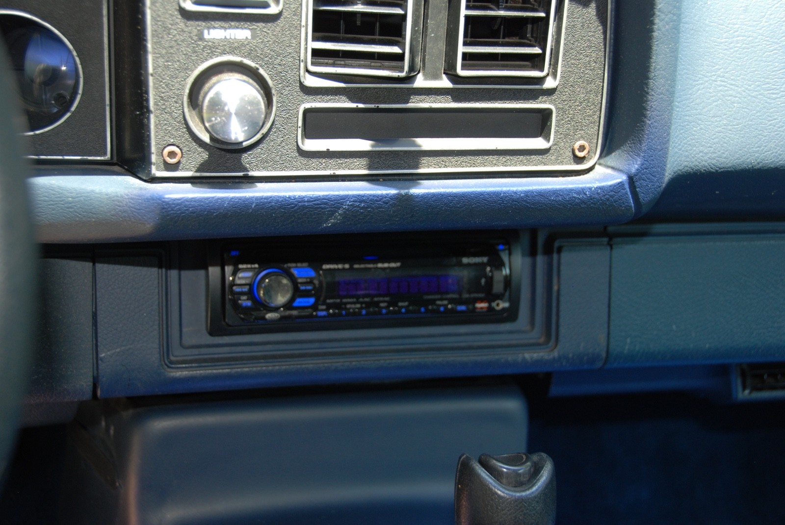 Chevrolet-Camaro-1981-Coupe-10