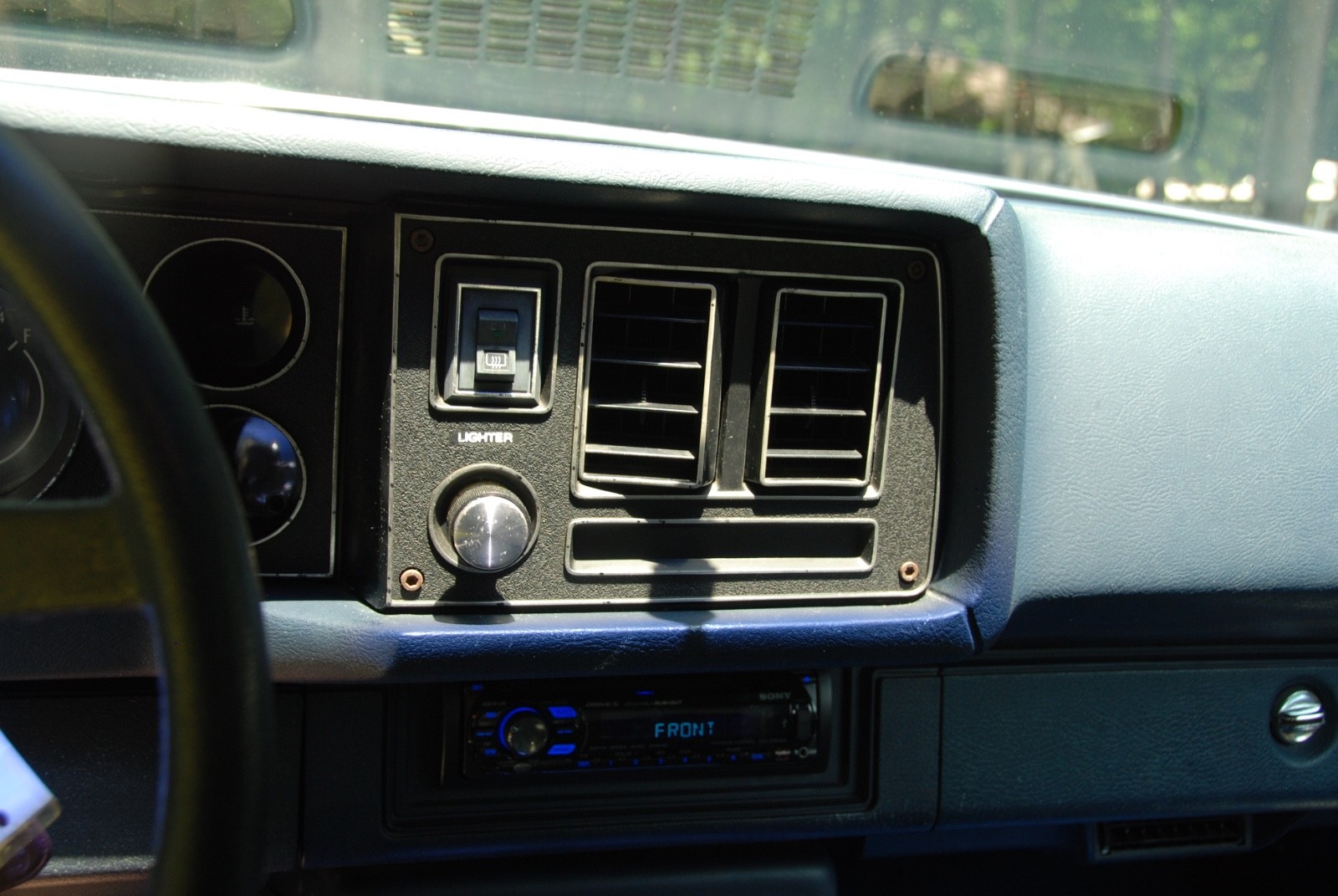 Chevrolet-Camaro-1981-Coupe-11