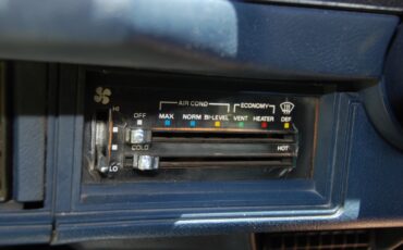 Chevrolet-Camaro-1981-Coupe-12