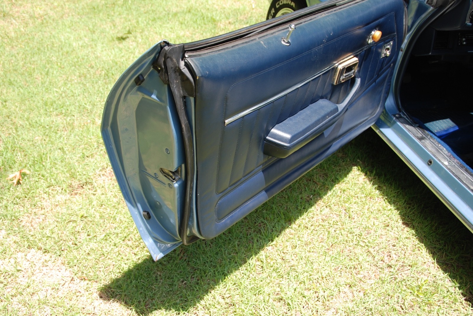 Chevrolet-Camaro-1981-Coupe-16