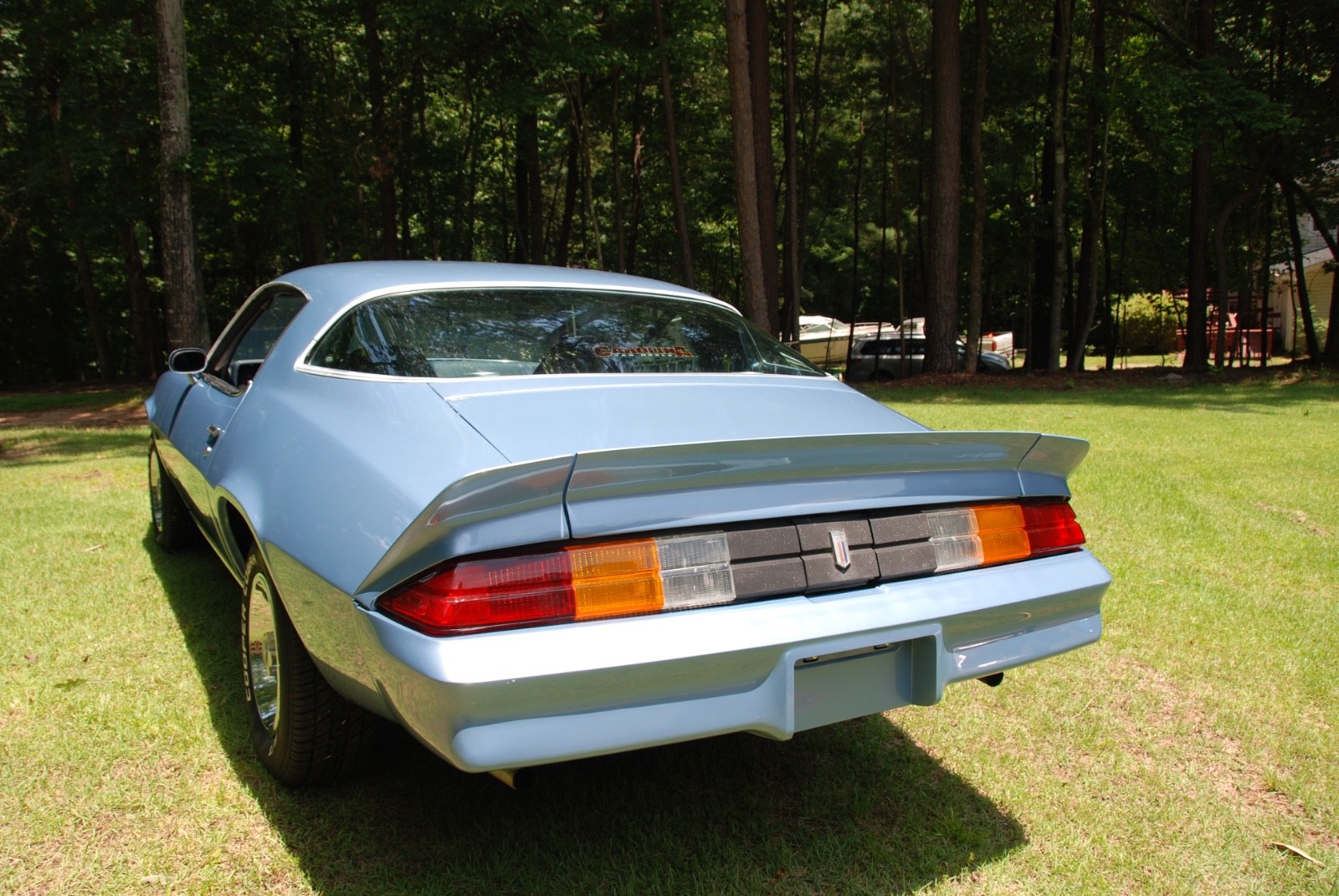 Chevrolet-Camaro-1981-Coupe-21