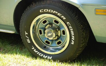 Chevrolet-Camaro-1981-Coupe-26