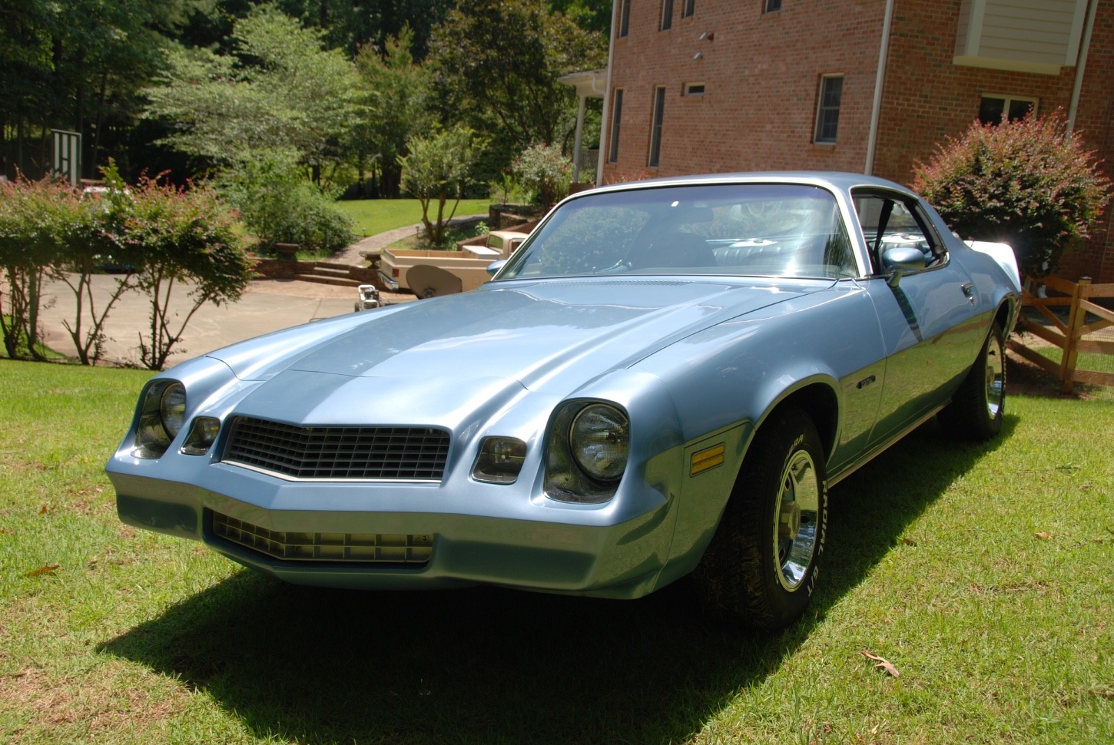 Chevrolet-Camaro-1981-Coupe