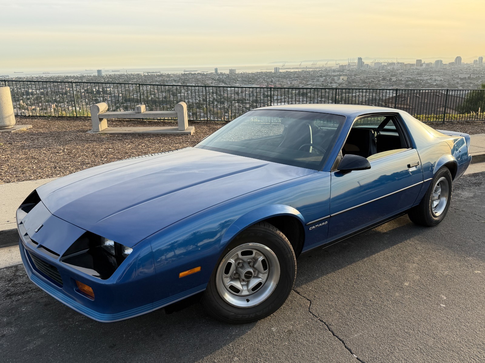Chevrolet-Camaro-1987-Coupe-1