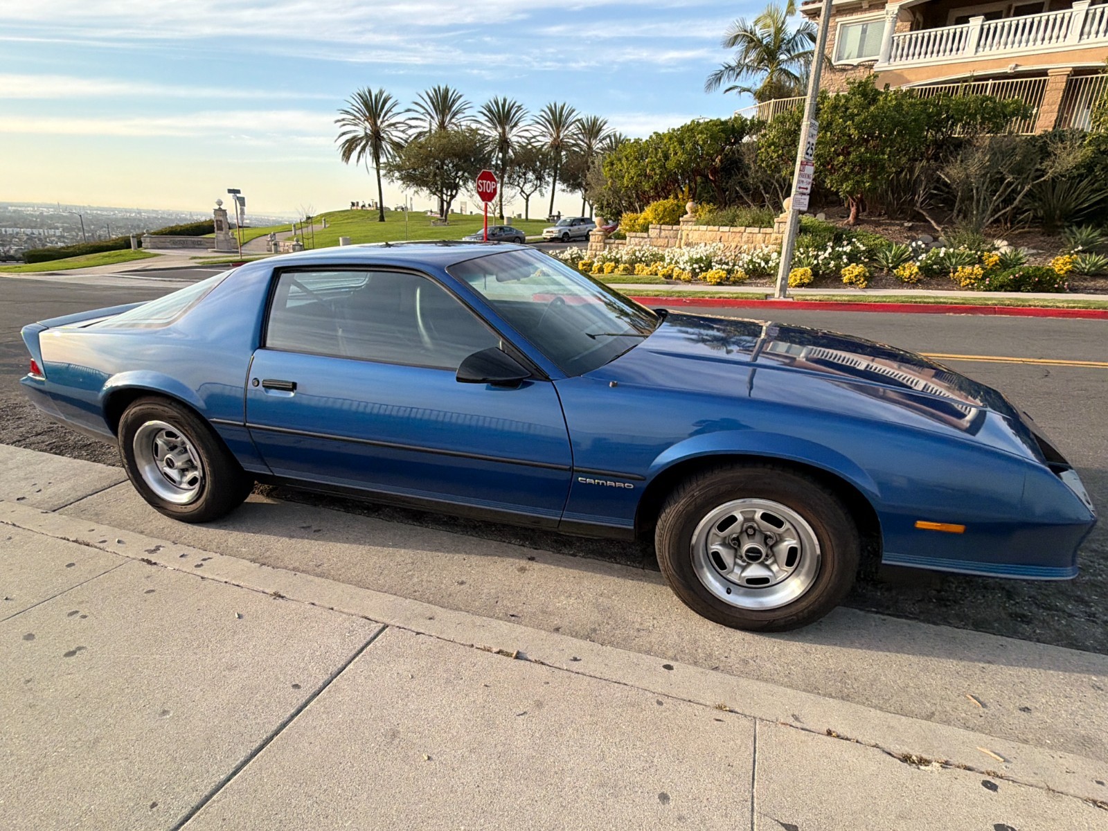 Chevrolet-Camaro-1987-Coupe-18