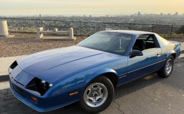 Chevrolet-Camaro-1987-Coupe-2