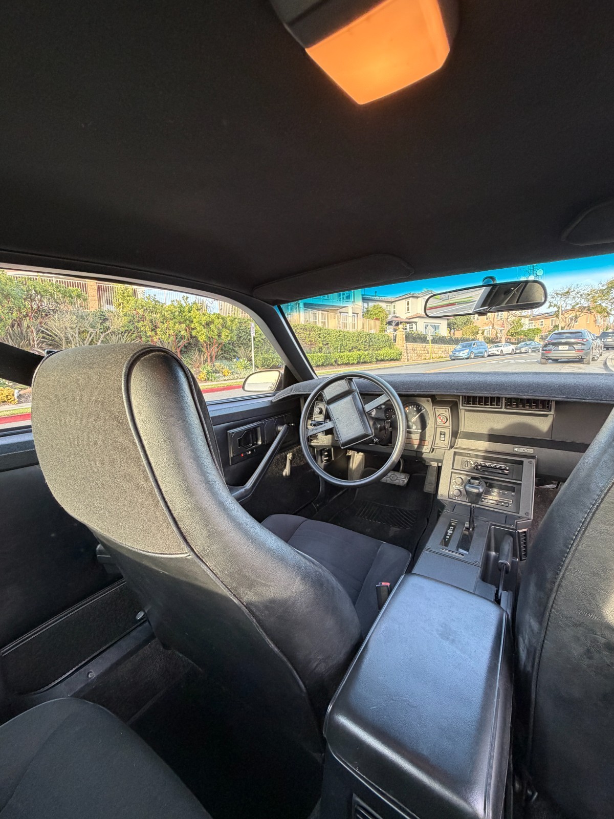 Chevrolet-Camaro-1987-Coupe-23