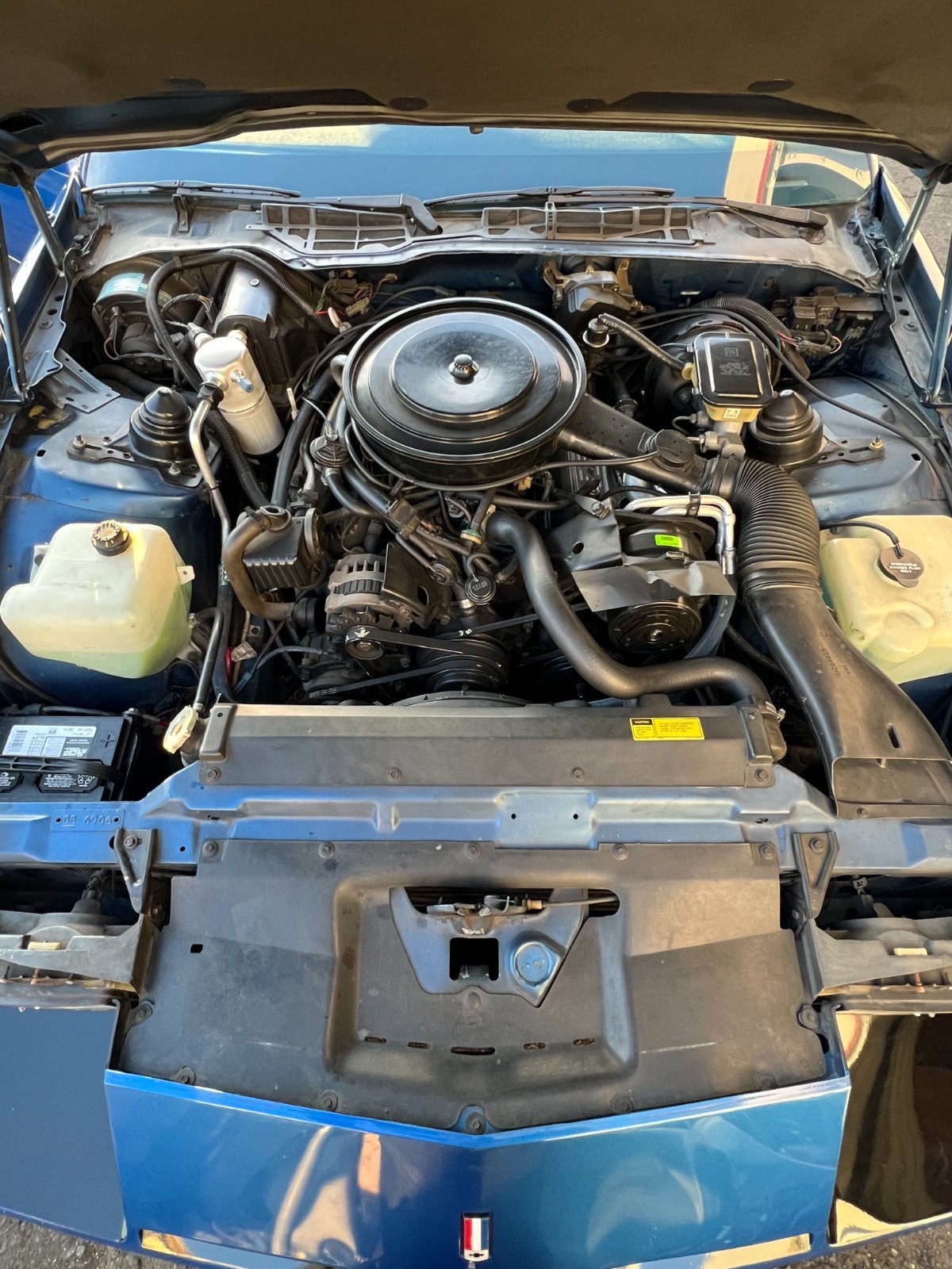 Chevrolet-Camaro-1987-Coupe-26