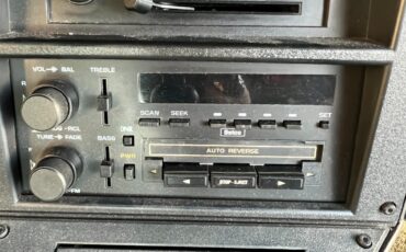 Chevrolet-Camaro-1987-Coupe-30