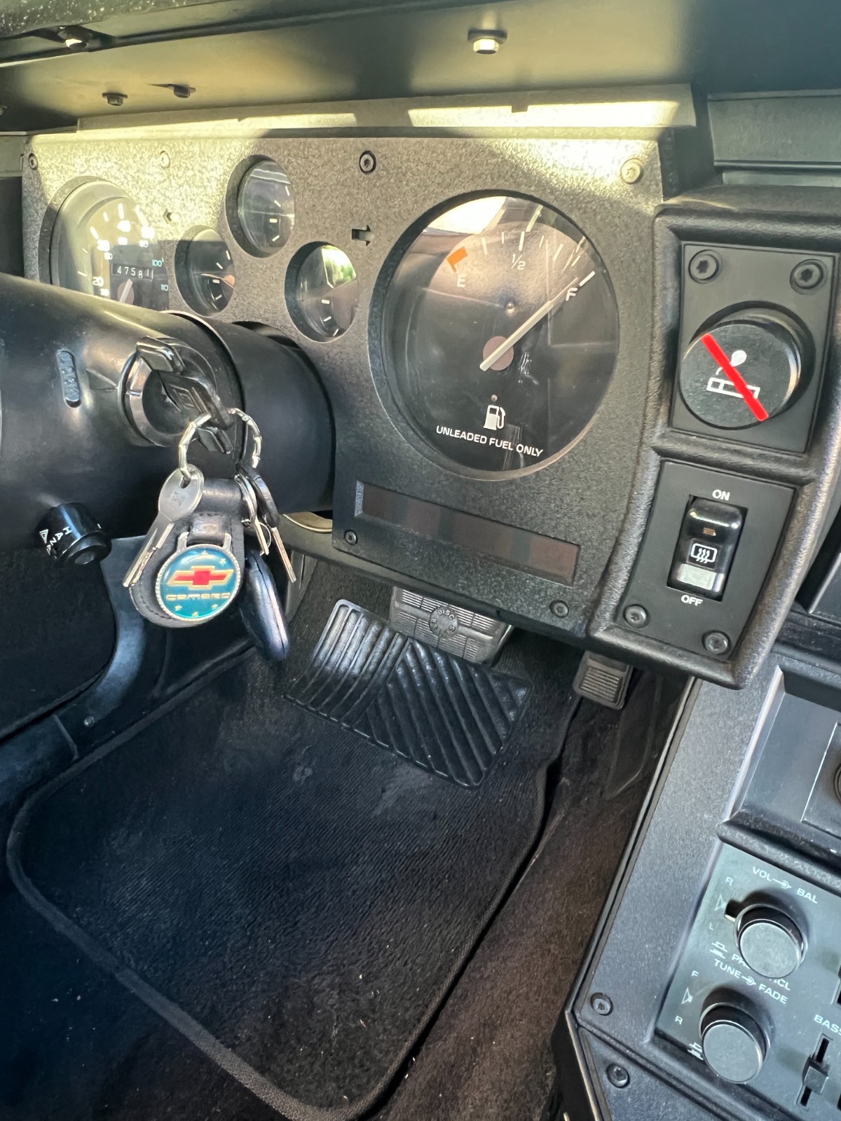 Chevrolet-Camaro-1987-Coupe-31