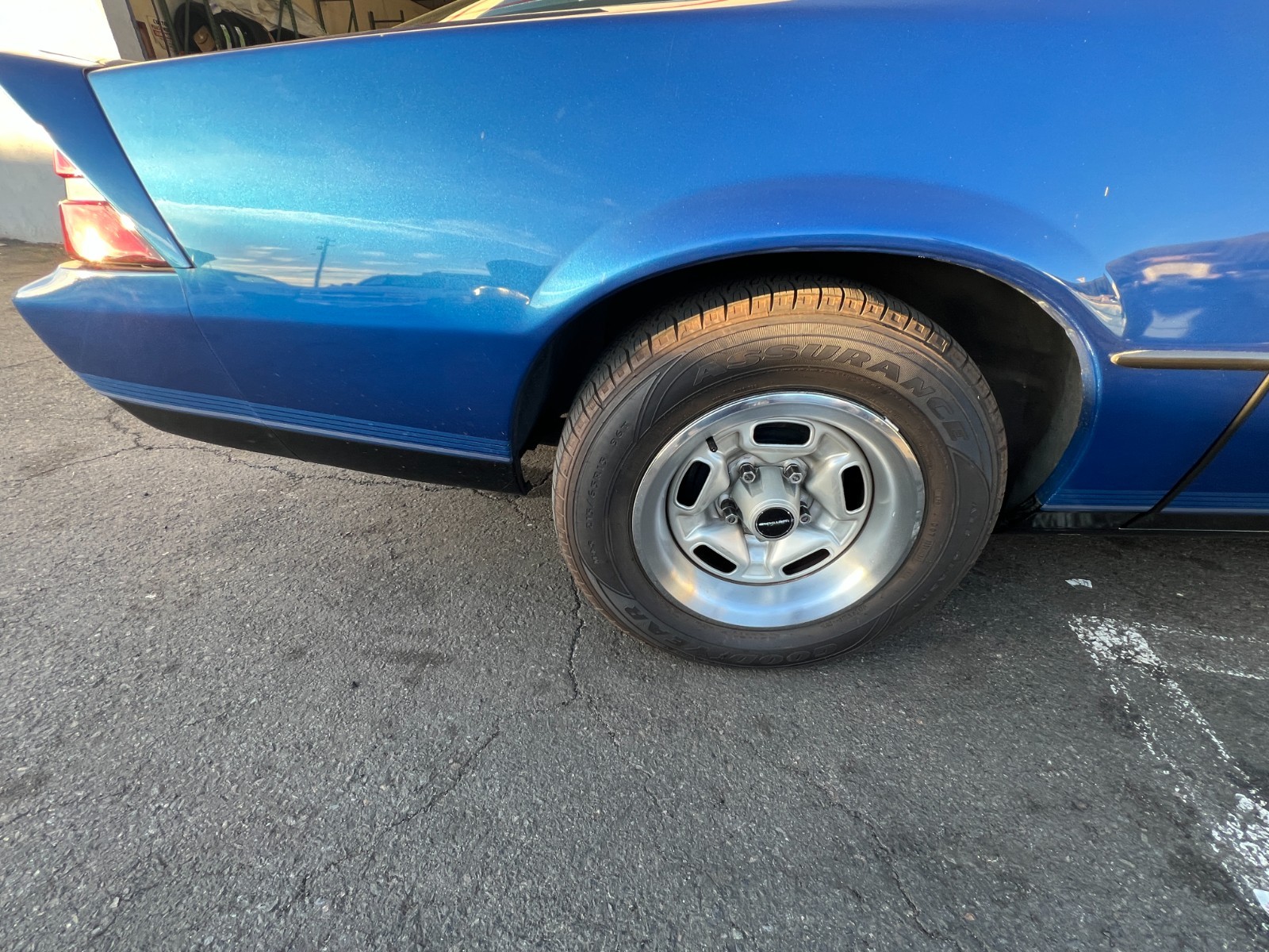 Chevrolet-Camaro-1987-Coupe-38