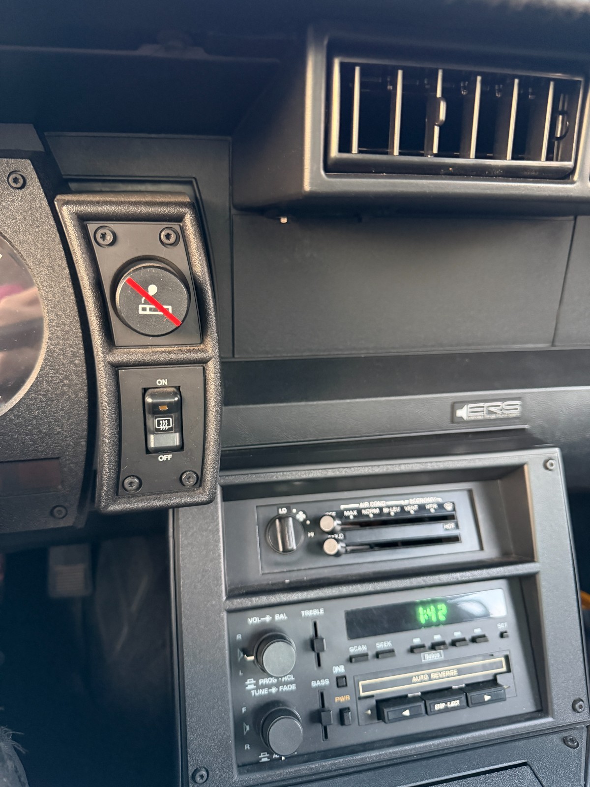 Chevrolet-Camaro-1987-Coupe-8