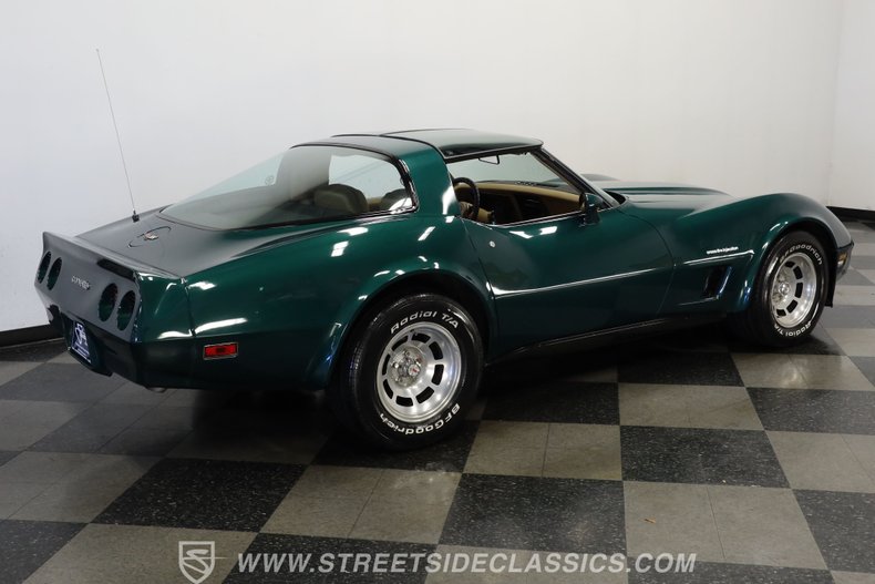 Chevrolet-Corvette-1982-Green-Tan-44