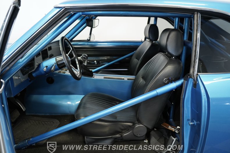 Chevrolet-Malibu-1966-Marina-Blue-Black-4