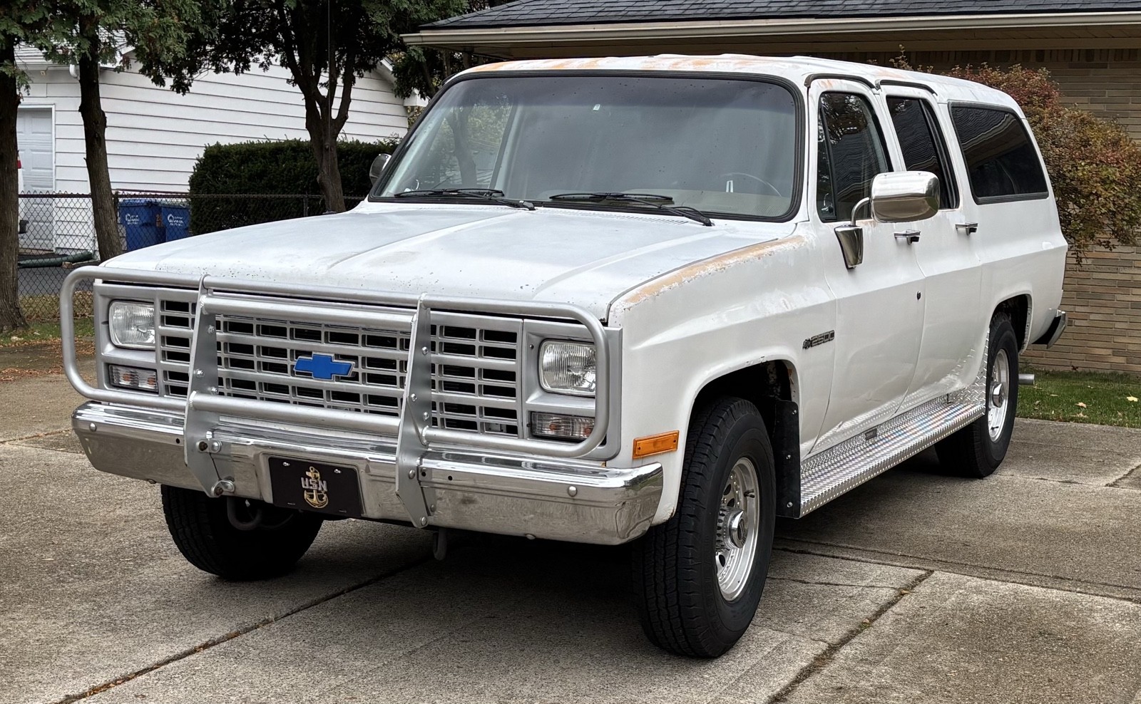 Chevrolet Suburban 1989