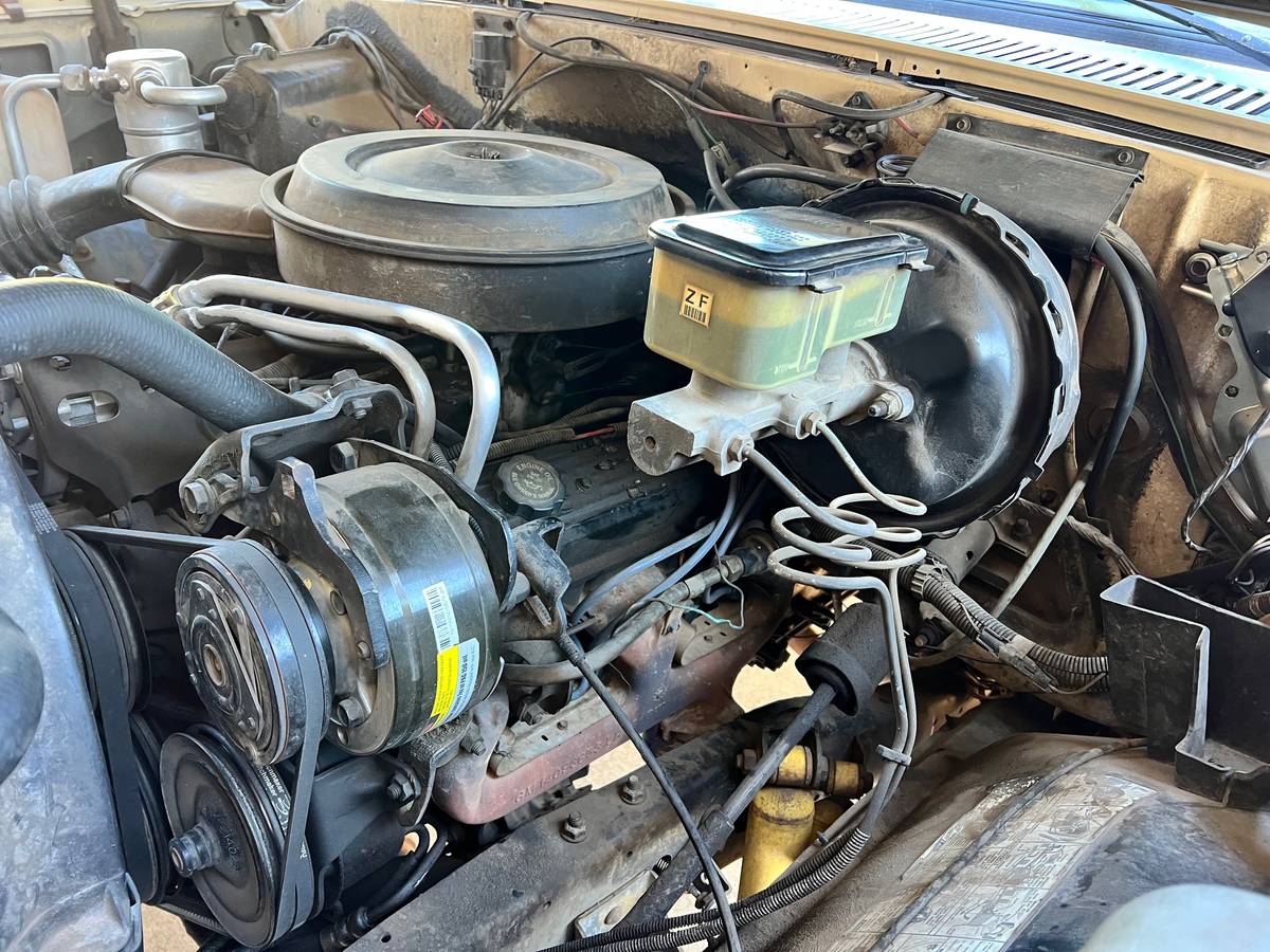 Chevrolet-suburban-v1500-12-ton-1988-brown-1