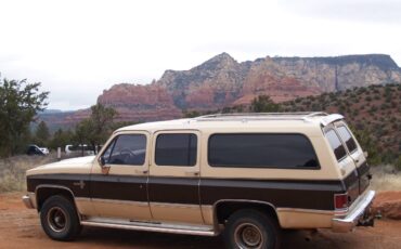 Chevrolet-suburban-v1500-12-ton-1988-brown-2