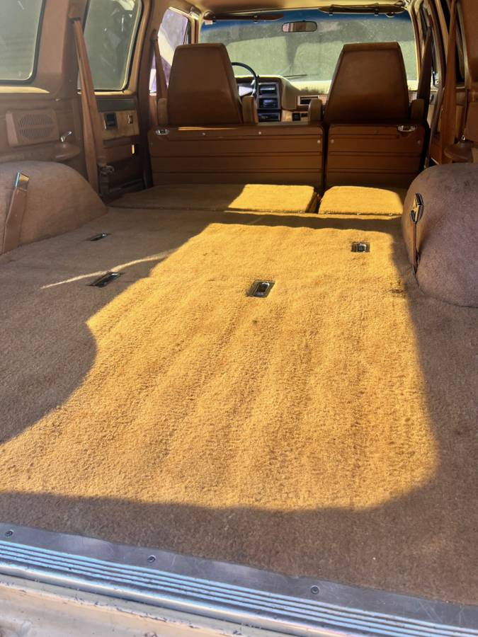 Chevrolet-suburban-v1500-12-ton-1988-brown-7