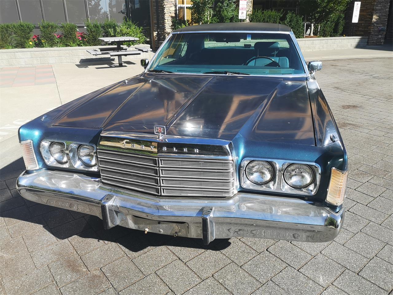 Chrysler-New-yorker-1974-Blue-Blue