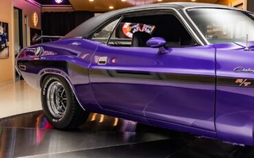 Dodge-Challenger-1970-Coupe-22