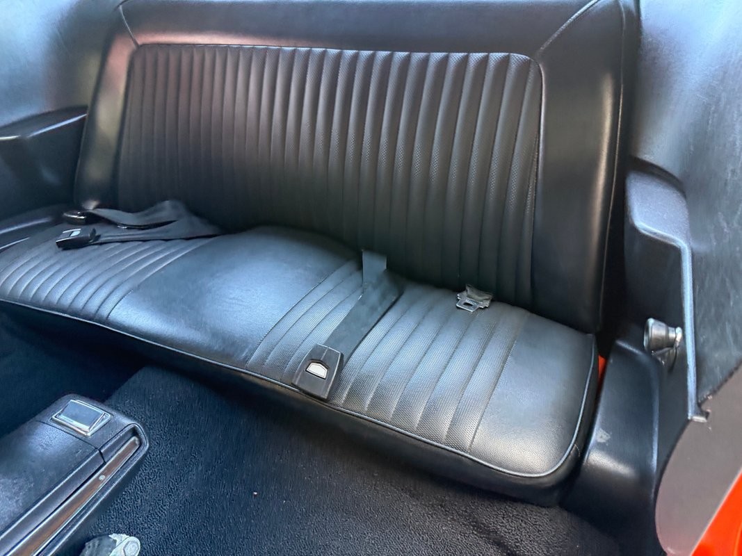 Dodge-Challenger-1971-12