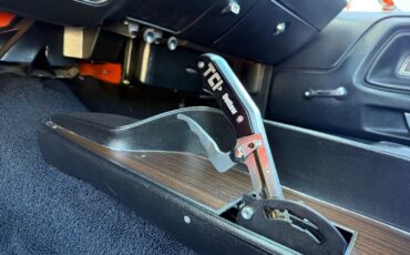 Dodge-Challenger-1971-14